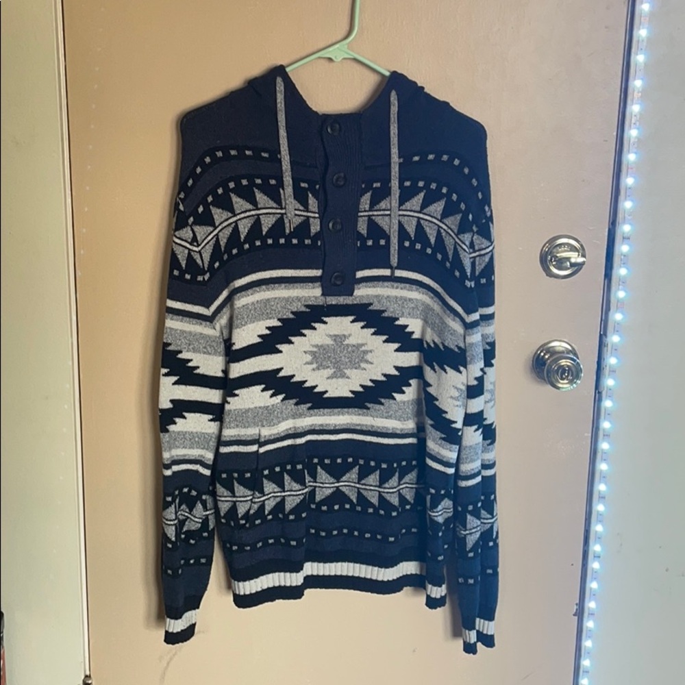 American Eagle Quality Outerwear Sweater